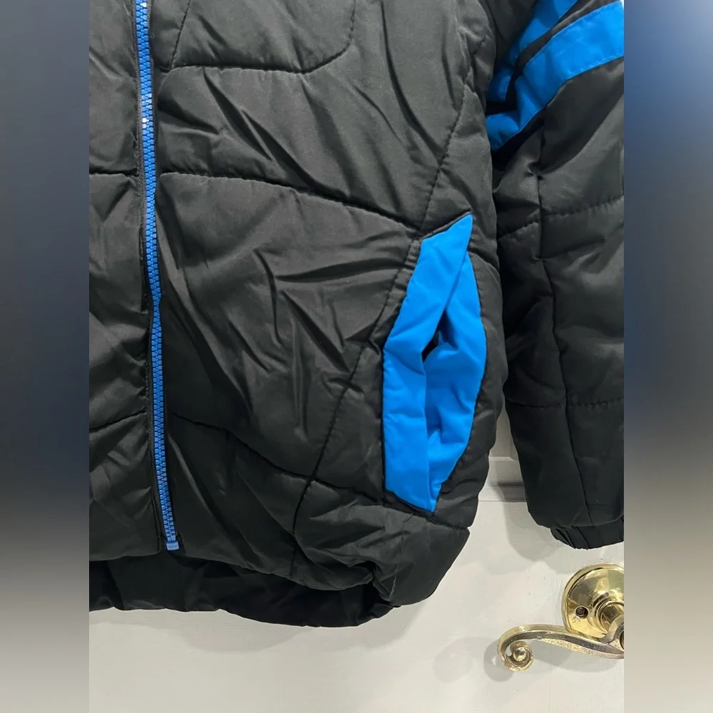 PROTECTION SYSTEM Black Blue Full Zip Hooded Puffer Coat SIZE 8 BOYS Pre Loved
